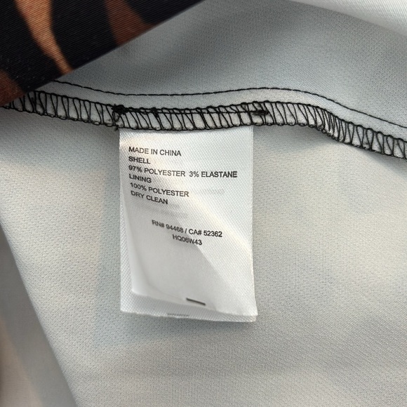 2/$50 LAUNDRY by Shelli Segal Leopard Print Flutter Sleeve Dress Size 6 - Picture 6 of 8